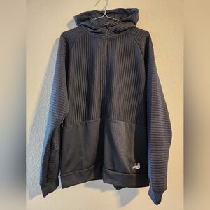 New Balance Men’s Black Sport Heat Full Zip size large